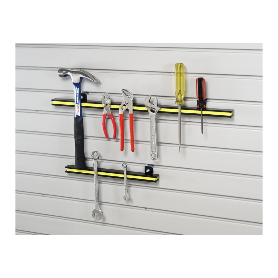 Does this fit the Gladiator wall panel system?
