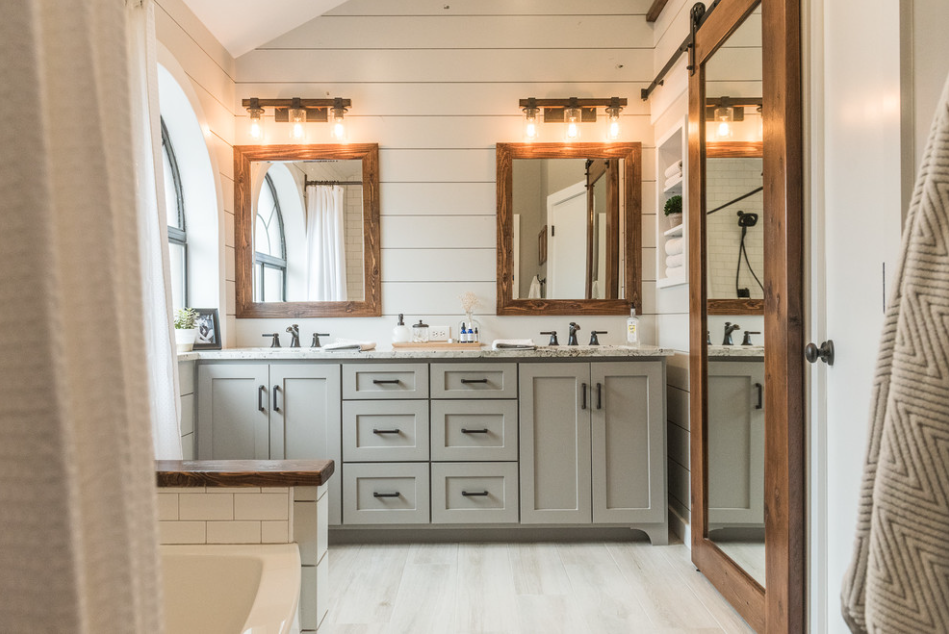 Spa like bath created with mixing natural materials such as raw wood