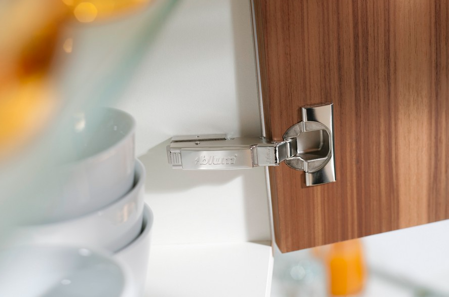 Blum 110° Full Overlay CLIP Top BLUMOTION Hinge Soft Close Screw on Blum 71B3550