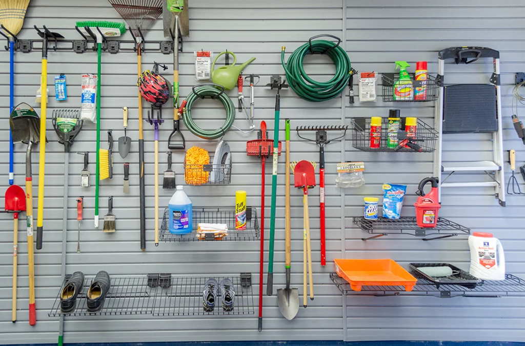 HandiKITS 46 Piece Deluxe Accessory Kit with Locking Hooks HandiSOLUTIONS Woodworker Express Blog