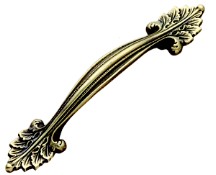 Belwith D8-06 Theme Handle, Centers 3-3/4 (96mm), Winchester Brass, Acanthus