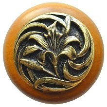 Notting Hill NHW-703M-AB, Tiger Lily Wood Knob in Antique Brass /Maple Wood, Floral