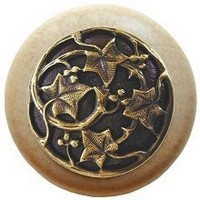Notting Hill NHW-715N-AB, Ivy With Berries Wood Knob in Antique Brass/Natural Wood, Leaves